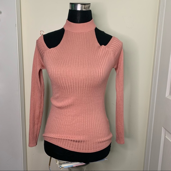 Urban Basics Flattering Chic Cut Off /Cold Shoulder Shoulder LongSleeve Top - Picture 2 of 14